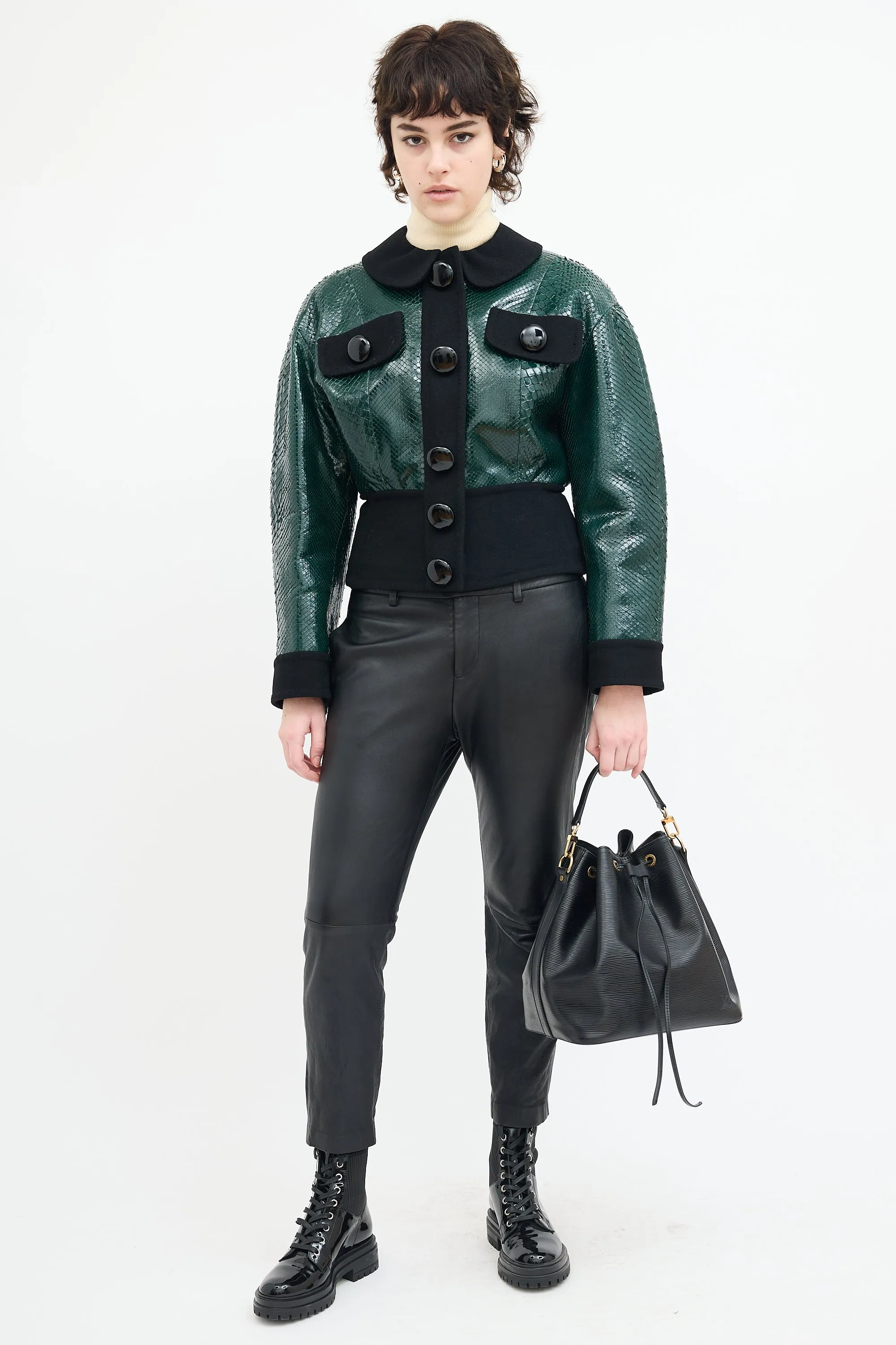Black Epi Leather Petit Noé Bucket Bag