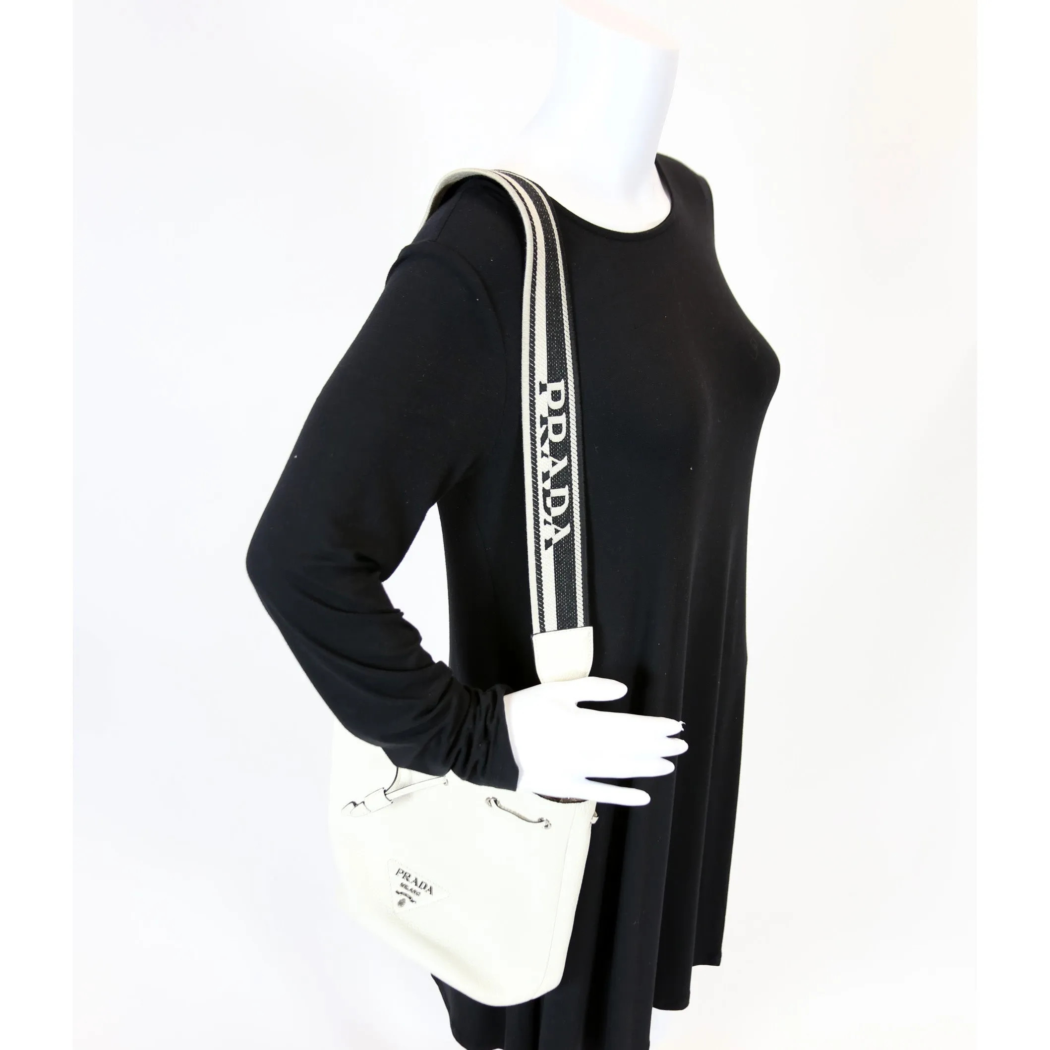Bucket Bag Leather