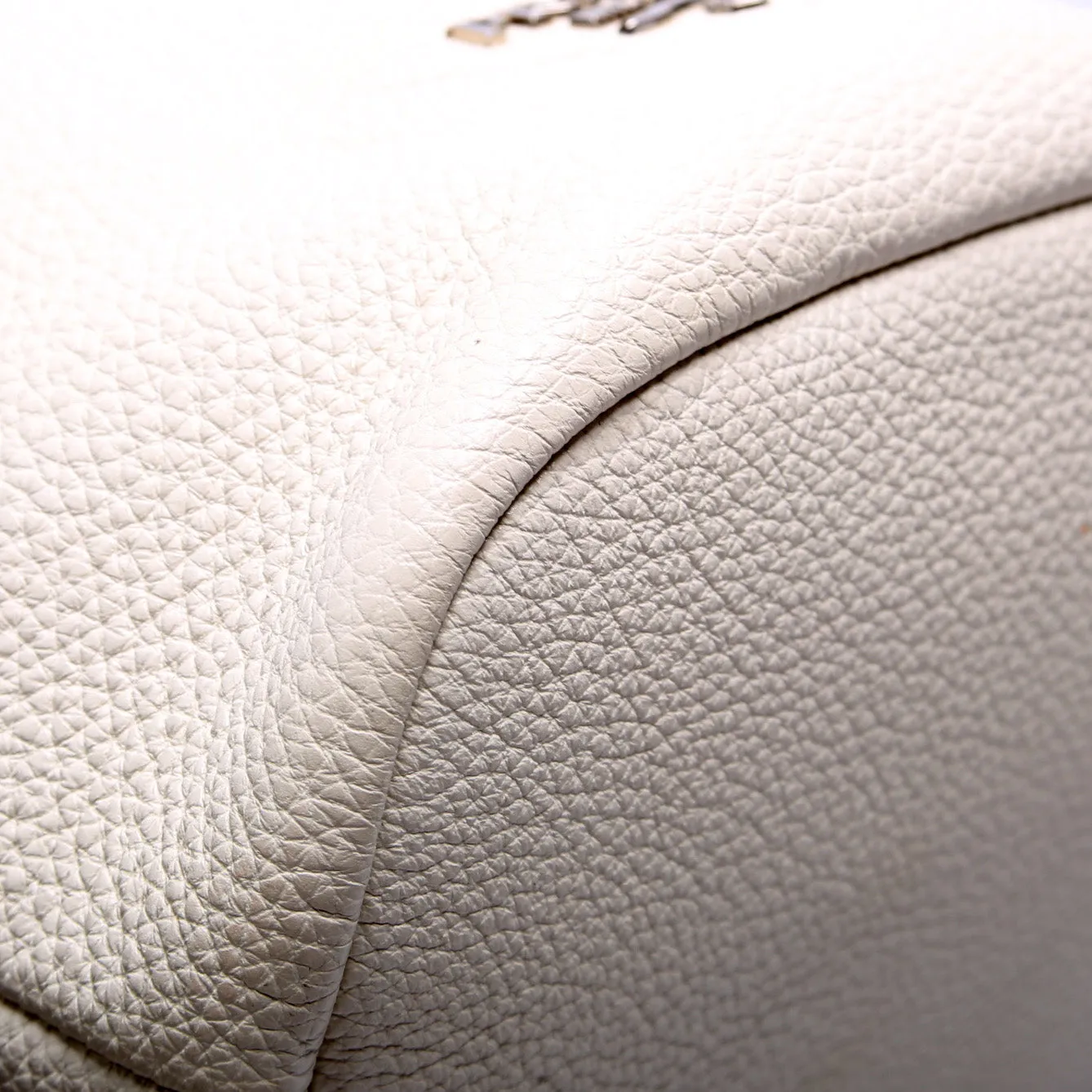 Bucket Bag Leather