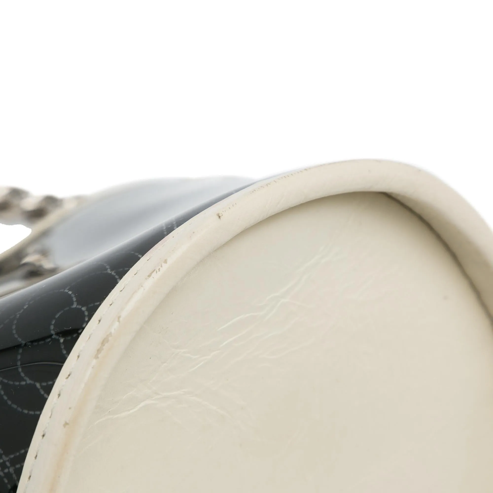Chanel Crumpled Calfskin PVC Camellia Bucket (SHG-gZFHoM)