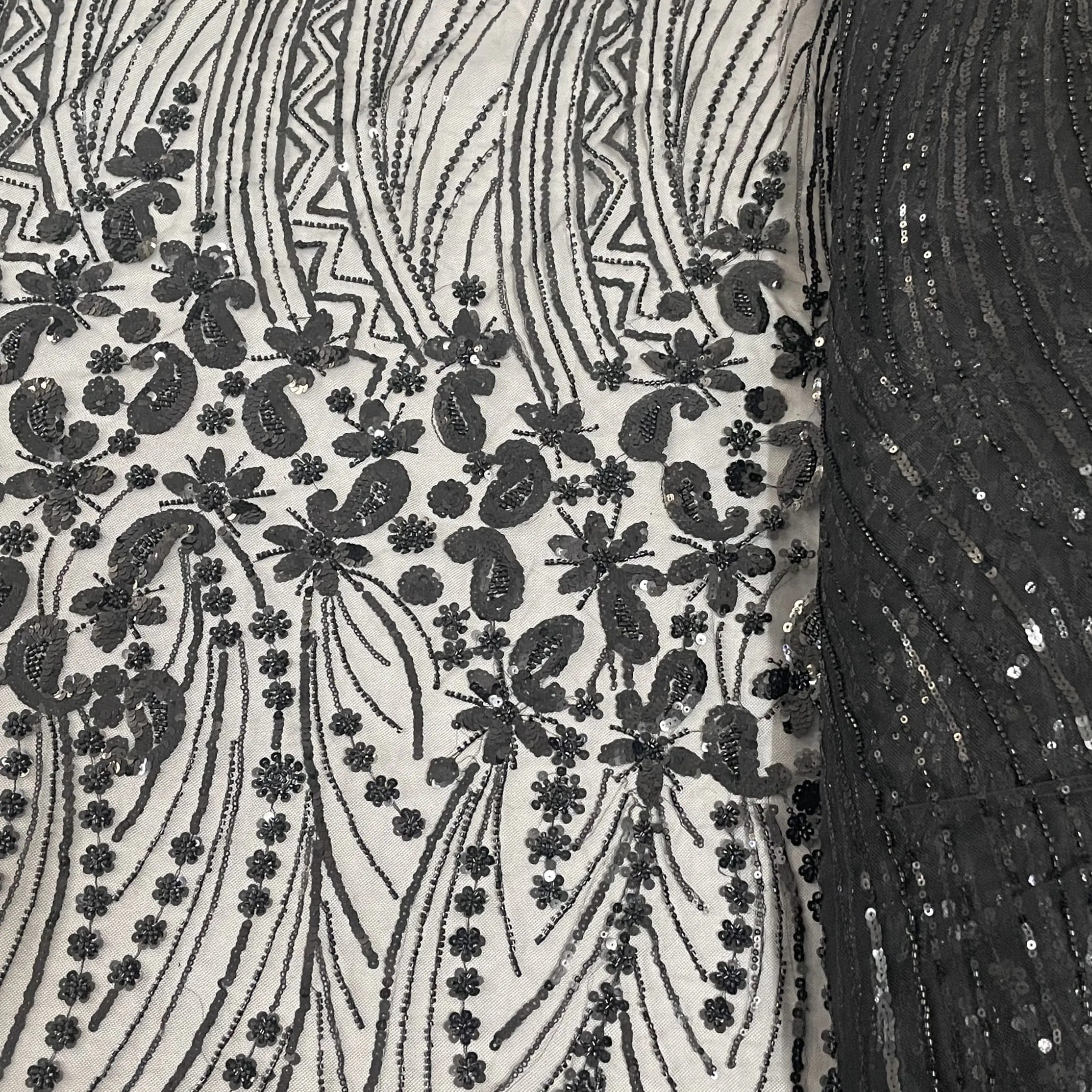 Classic Black Pearl Sequins Embroidery Net Fabric