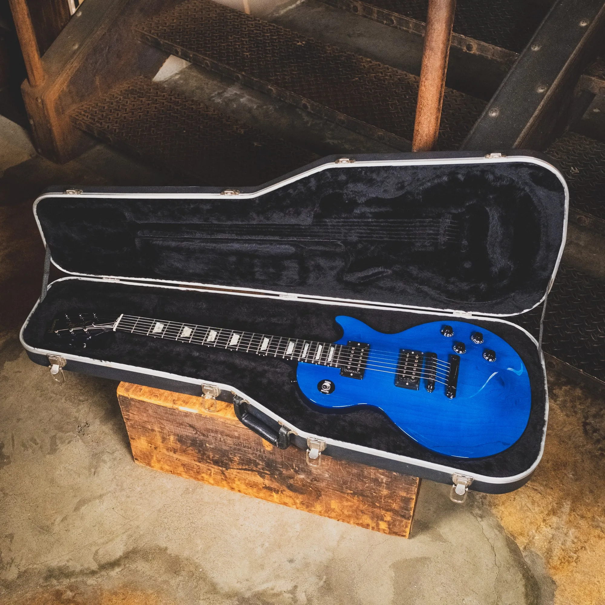 Gibson 1993 Les Paul Studio Lite Trans Blue With Hard Case - Used