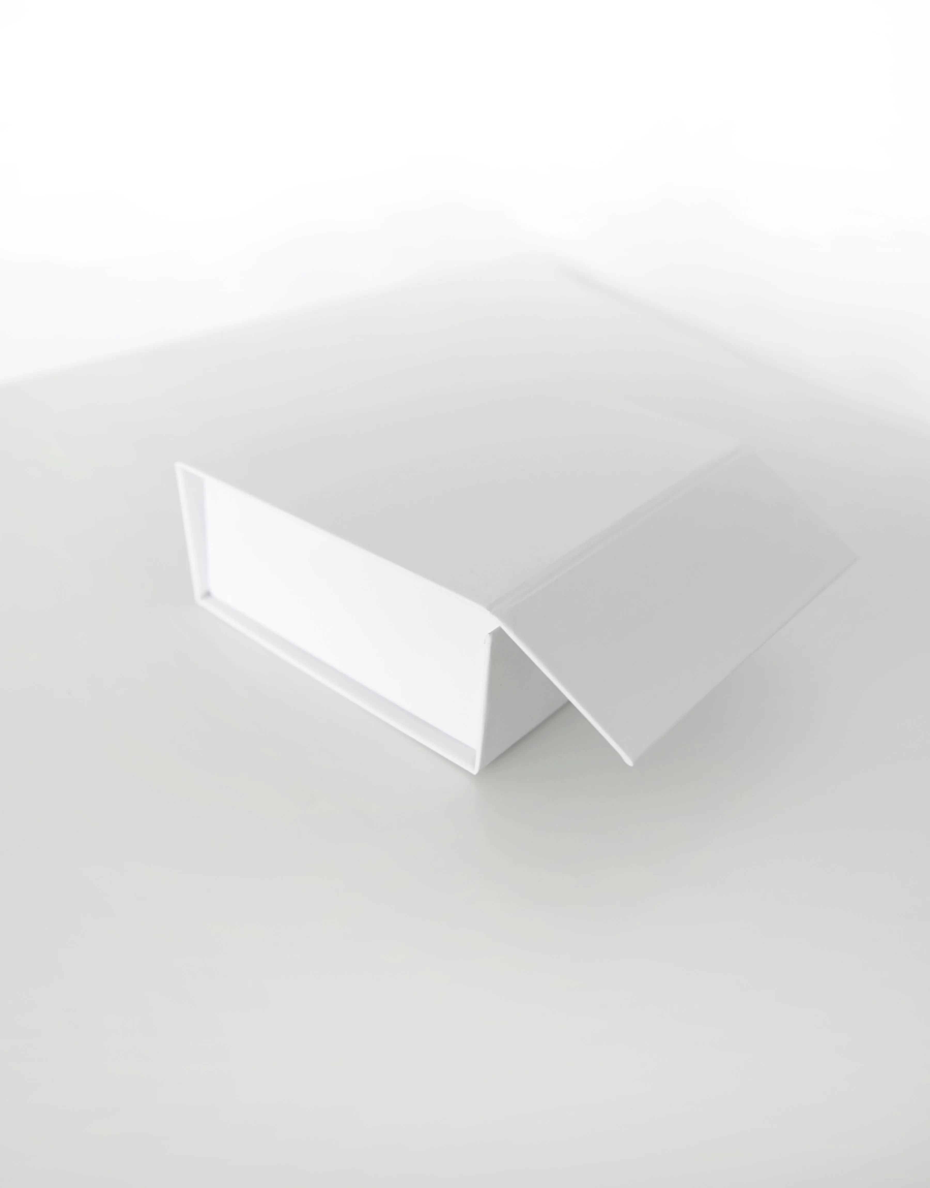 Petite Gift Box - Elegant and Chic Matt White Magnetic Closure Box